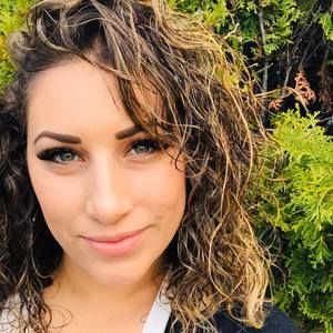 Meet your Posher, Shalita